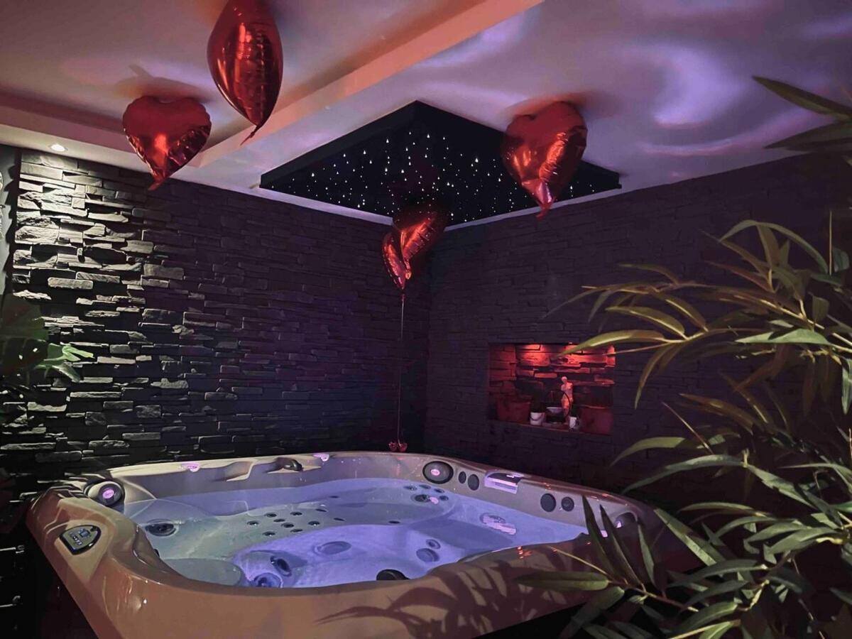 O Venus Spa Sin-le-Noble المظهر الخارجي الصورة